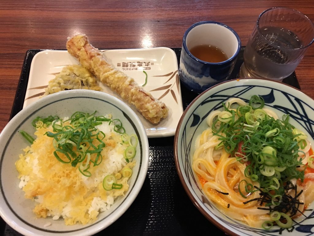 丸亀製麺千葉加曽利店に行ってみました!うどんと天丼が最高【美味しい食べ方】 千葉ブログ/実際に行った口コミ情報サイト 丸亀製麺千葉加曽利店に行ってみました!うどんと天丼が最高【美味しい食べ方】 千葉ブログ/実際に行った口コミ情報サイト